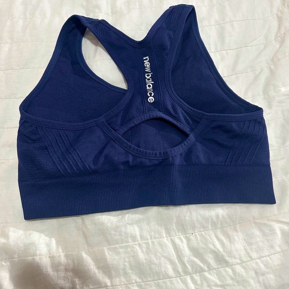 New Balance Deep Blue Sports Bra NWOT - Picture 3 of 4